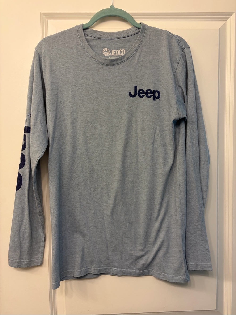 Jeep Graphic Longsleeve Tee with Red Jeep and Black Dog - Light Blue - Picture 3 of 6